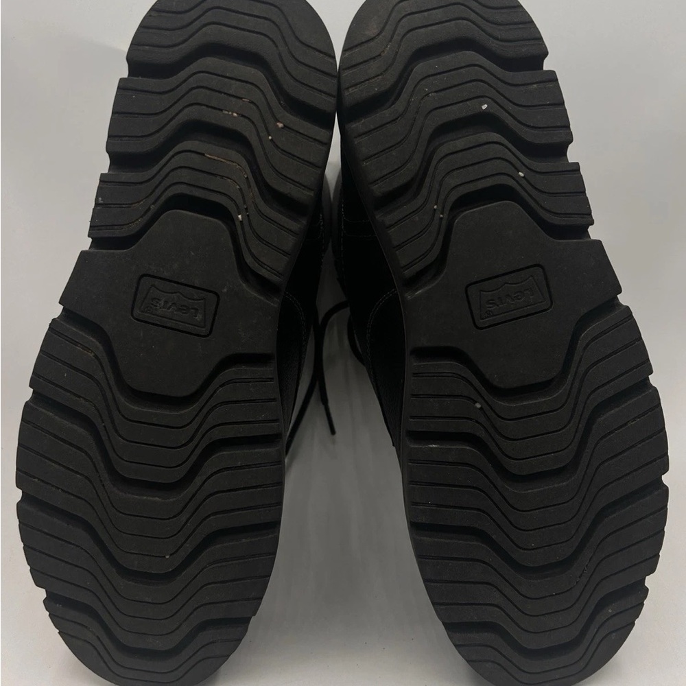 Levi's Dean Men's Black Leather Chukka Boots with Tan Contrast Sole - Picture 5 of 7